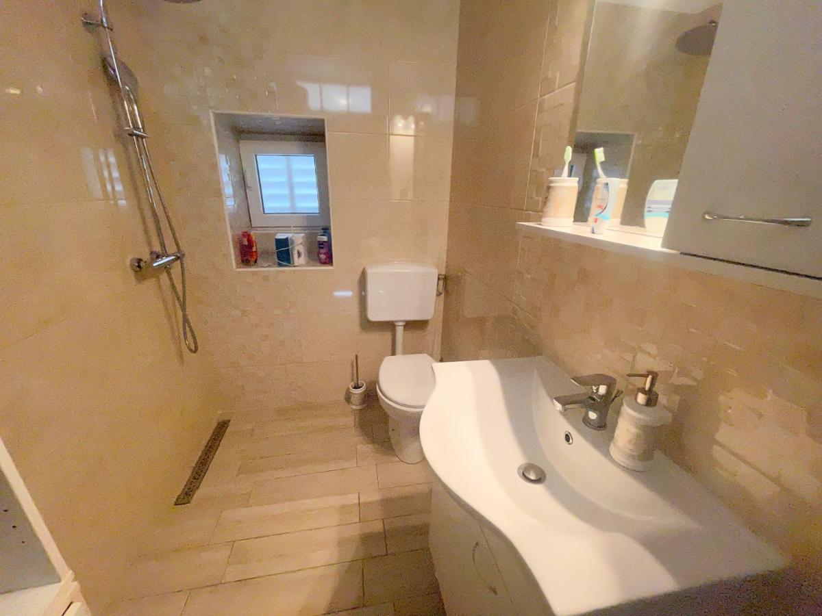 Apartmani Fabijan&Florijan Dramalj Buitenkant foto