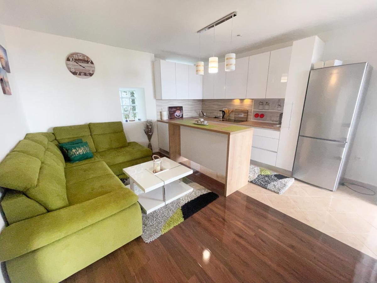 Apartmani Fabijan&Florijan Dramalj Buitenkant foto